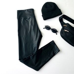 Black Faux Leather Leggings Size M
